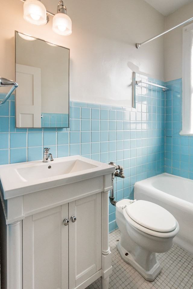 Seward Plaza - Photo 6 of 48