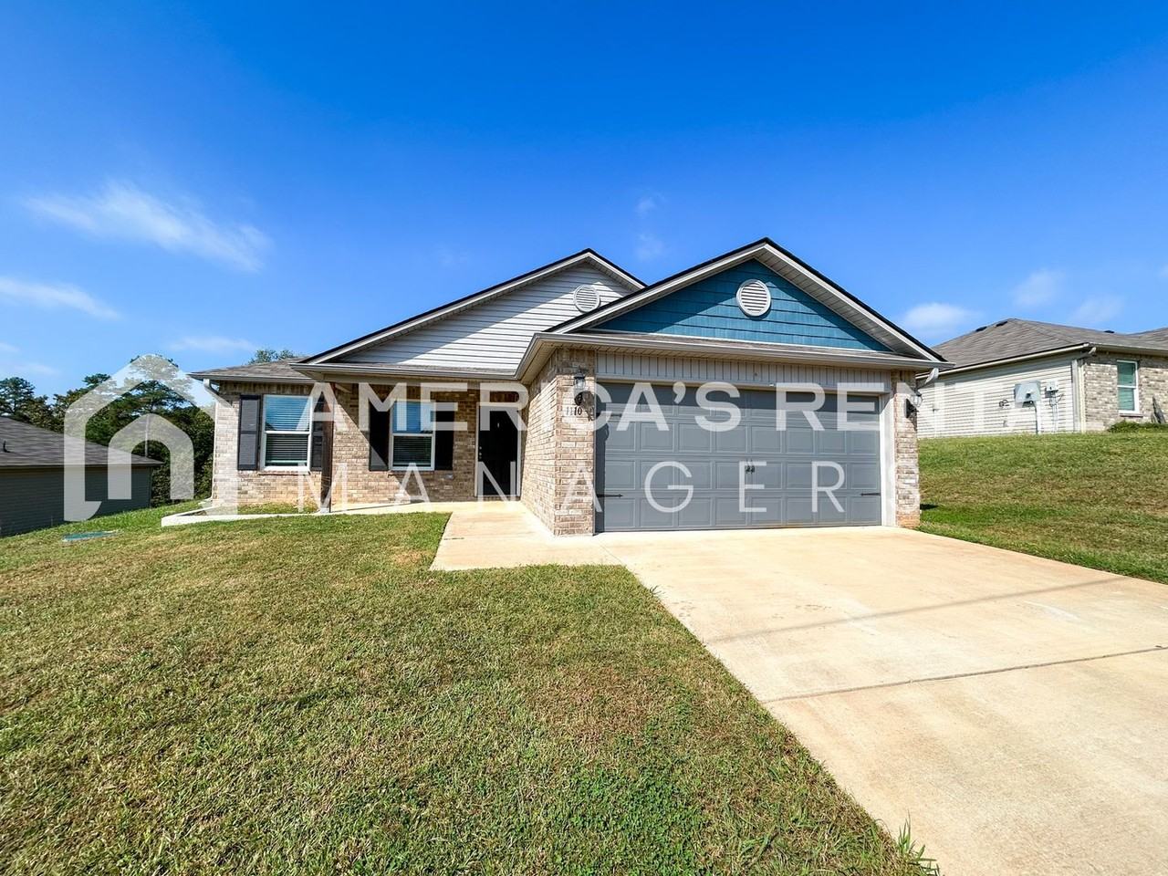 1110 Brookhaven Dr - Photo 2 of 34