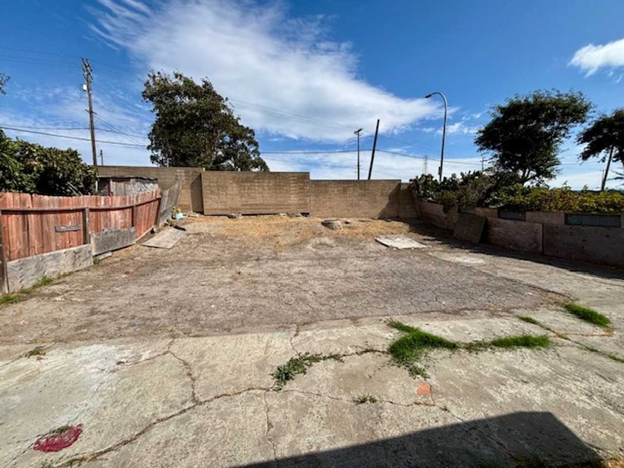 3916 Mc Glothen Way - Photo 6 of 14