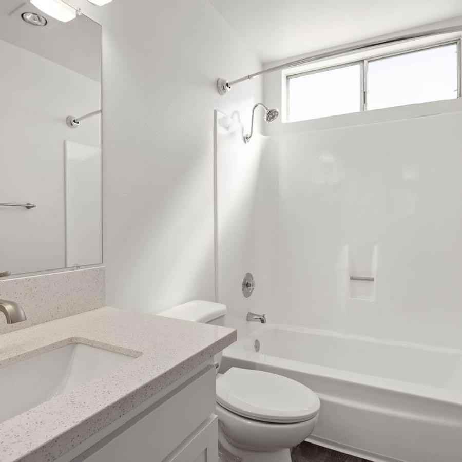 3235 Armstrong St - Photo 4 of 11