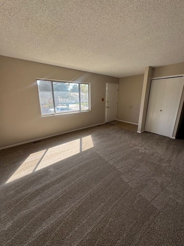 4430 Hopeful Way - Photo 4 of 19