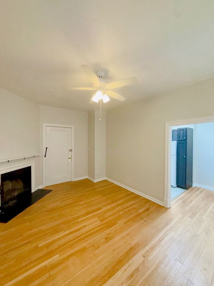 Fleetwood Apartments - Photo 6 of 19