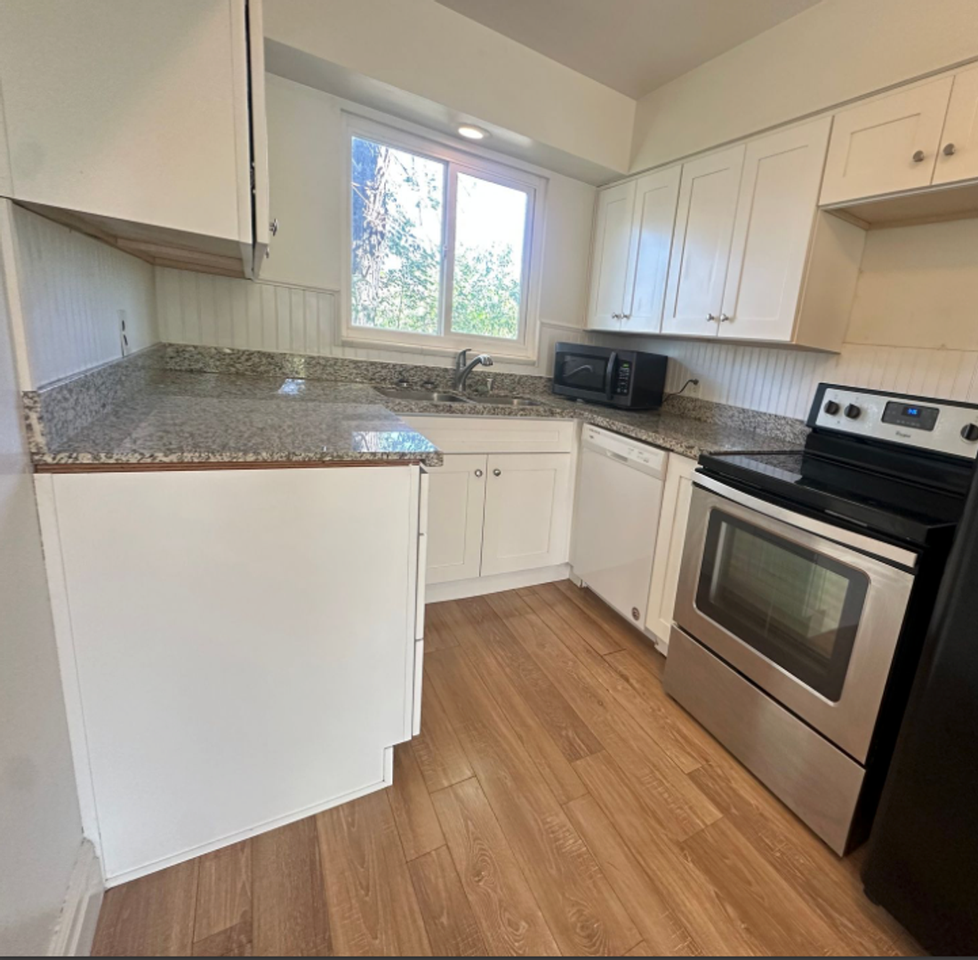 145 Keystone Pl - Photo 2 of 7