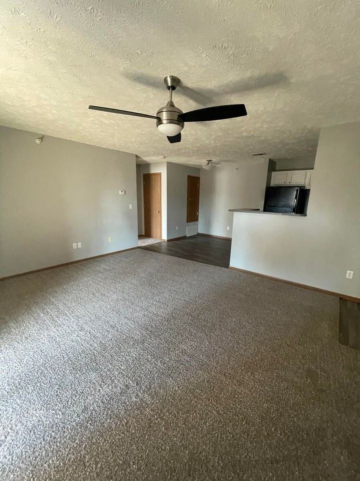 Foxboro Apartments - Photo 3 of 7
