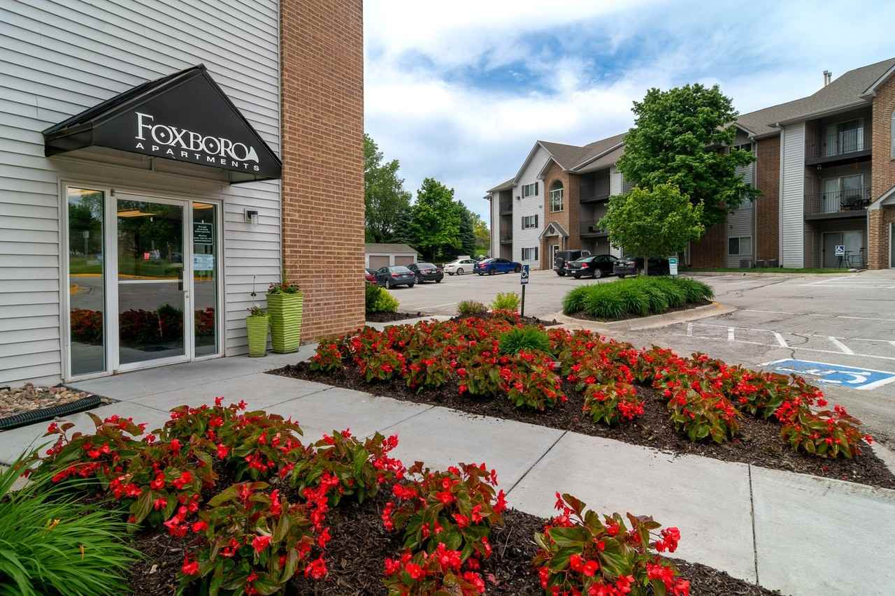 Foxboro Apartments - Photo 6 of 7