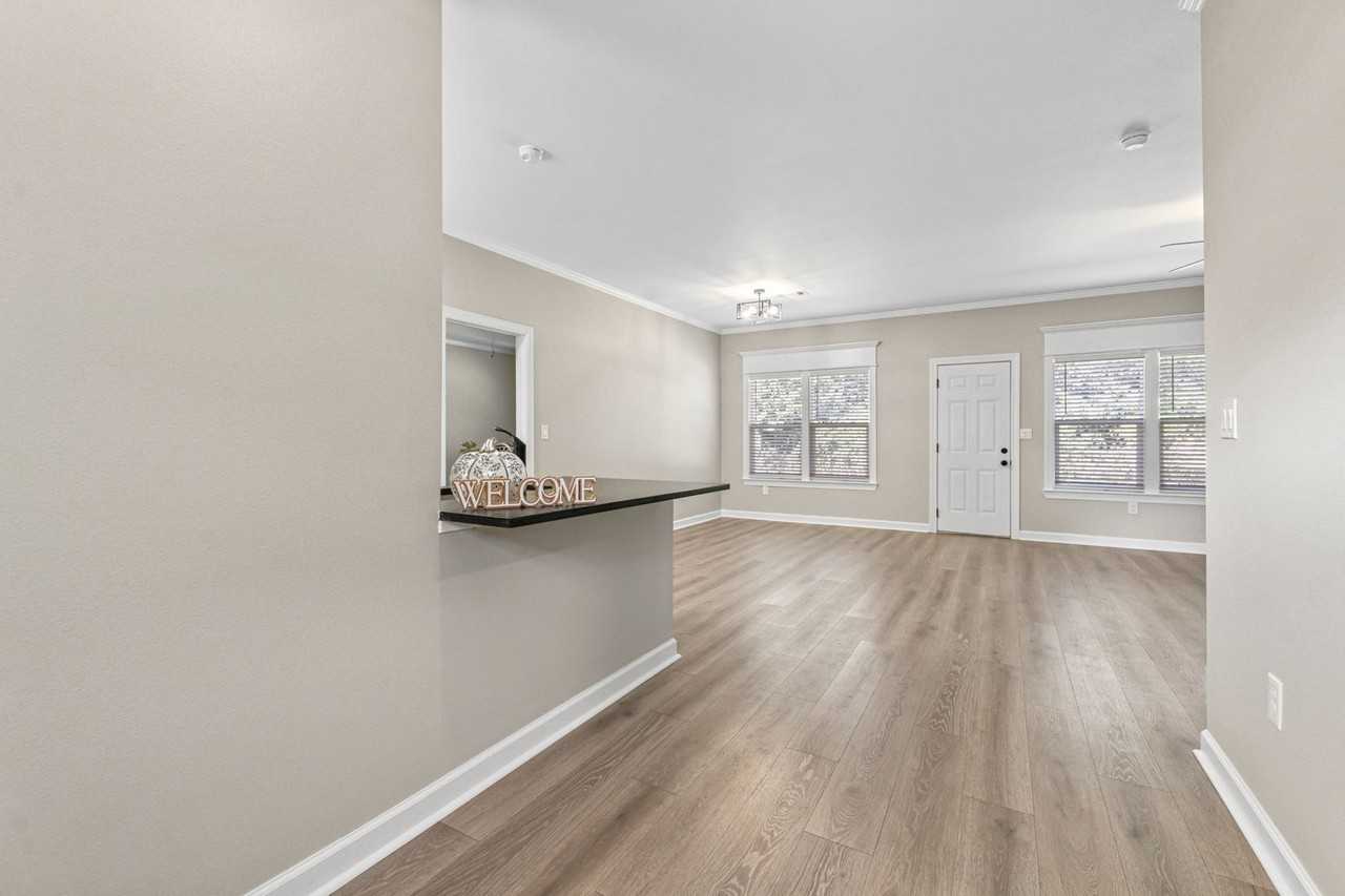 29 Oaken Trail - Photo 3 of 31