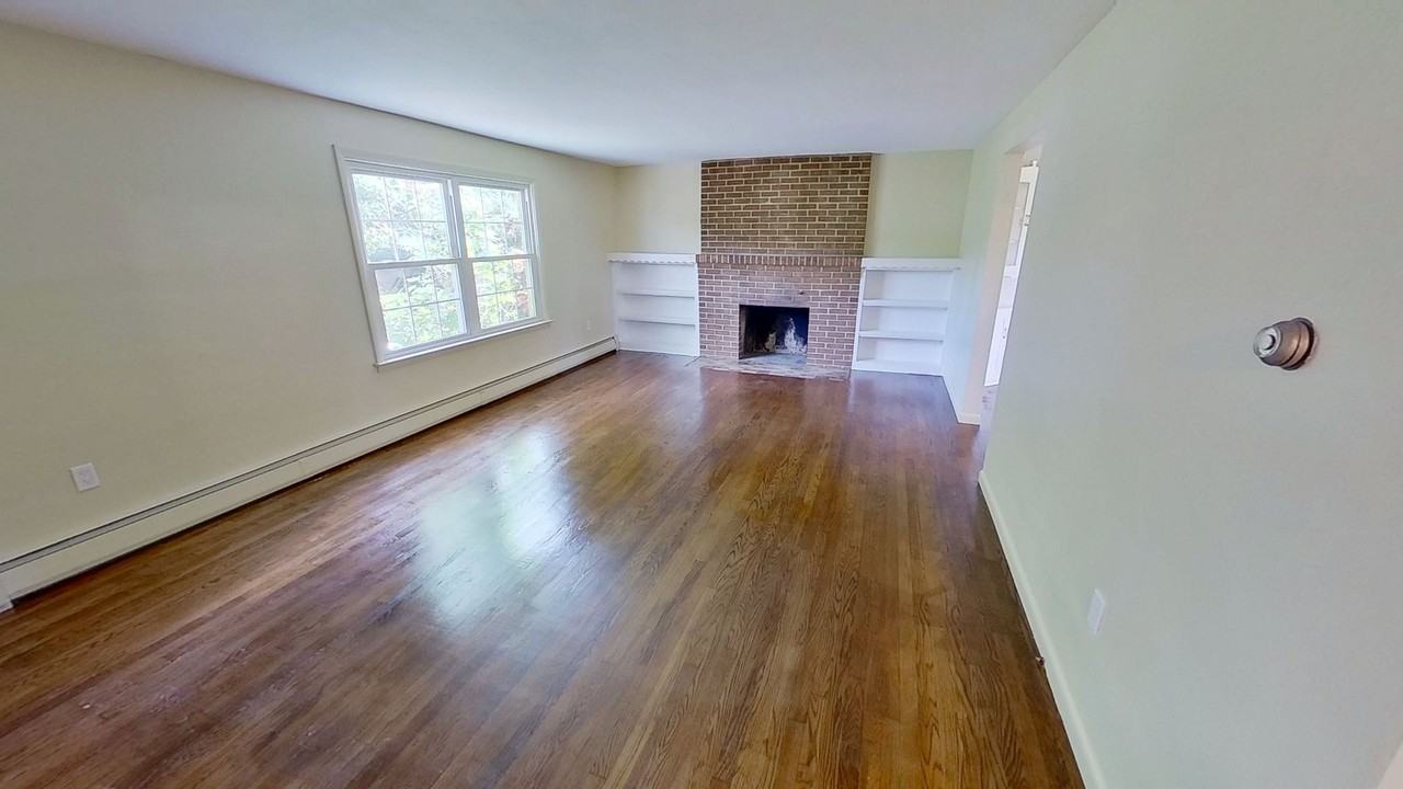 2174 S Queen St - Photo 2 of 10