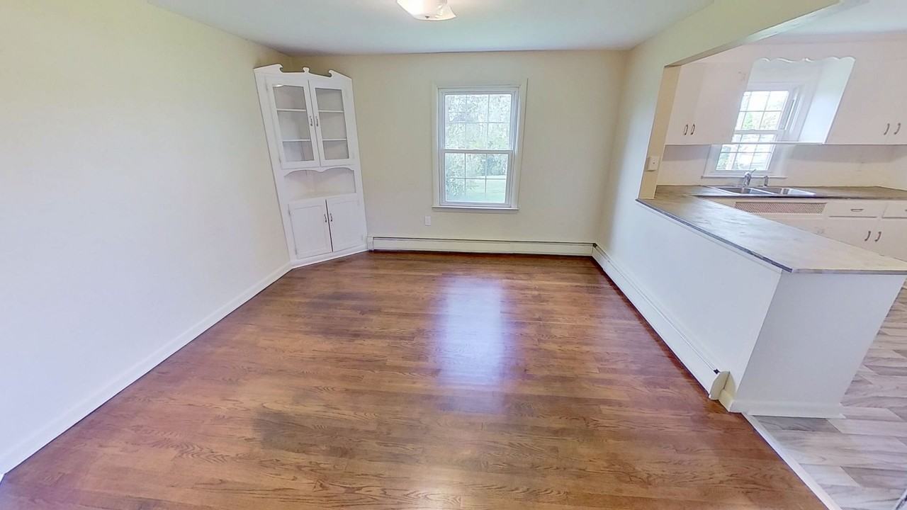 2174 S Queen St - Photo 5 of 10