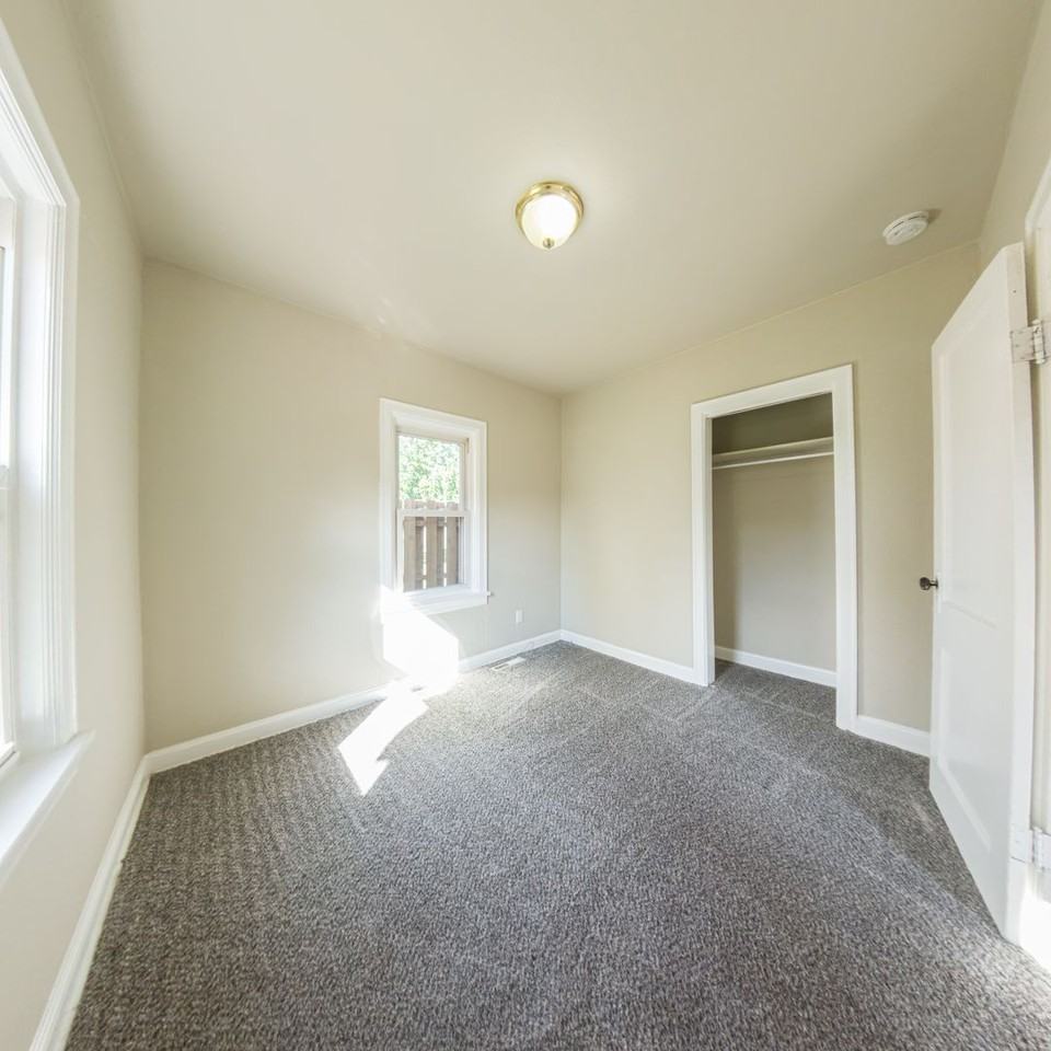 1001 Maish Ave - Photo 7 of 19