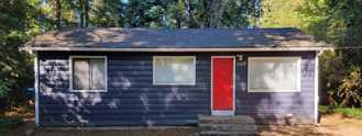 Edmonds 1 Bedroom 1 Bath Cottage - Photo 1 of 1
