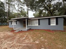 100 Gurr Dr - Photo 1 of 1