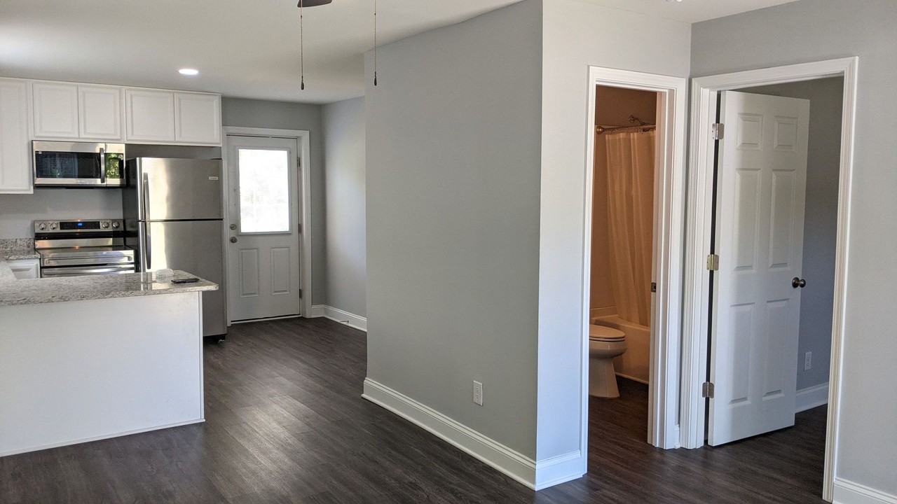 250 W Mcneely Ave - Photo 3 of 14