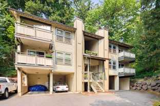 Remodeled Sunny 2 Bedroom minutes from Microsoft - Photo 1 of 1