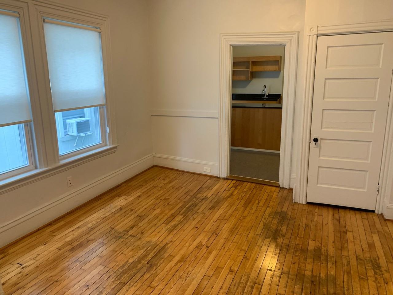 42 Hampshire St - Photo 3 of 17