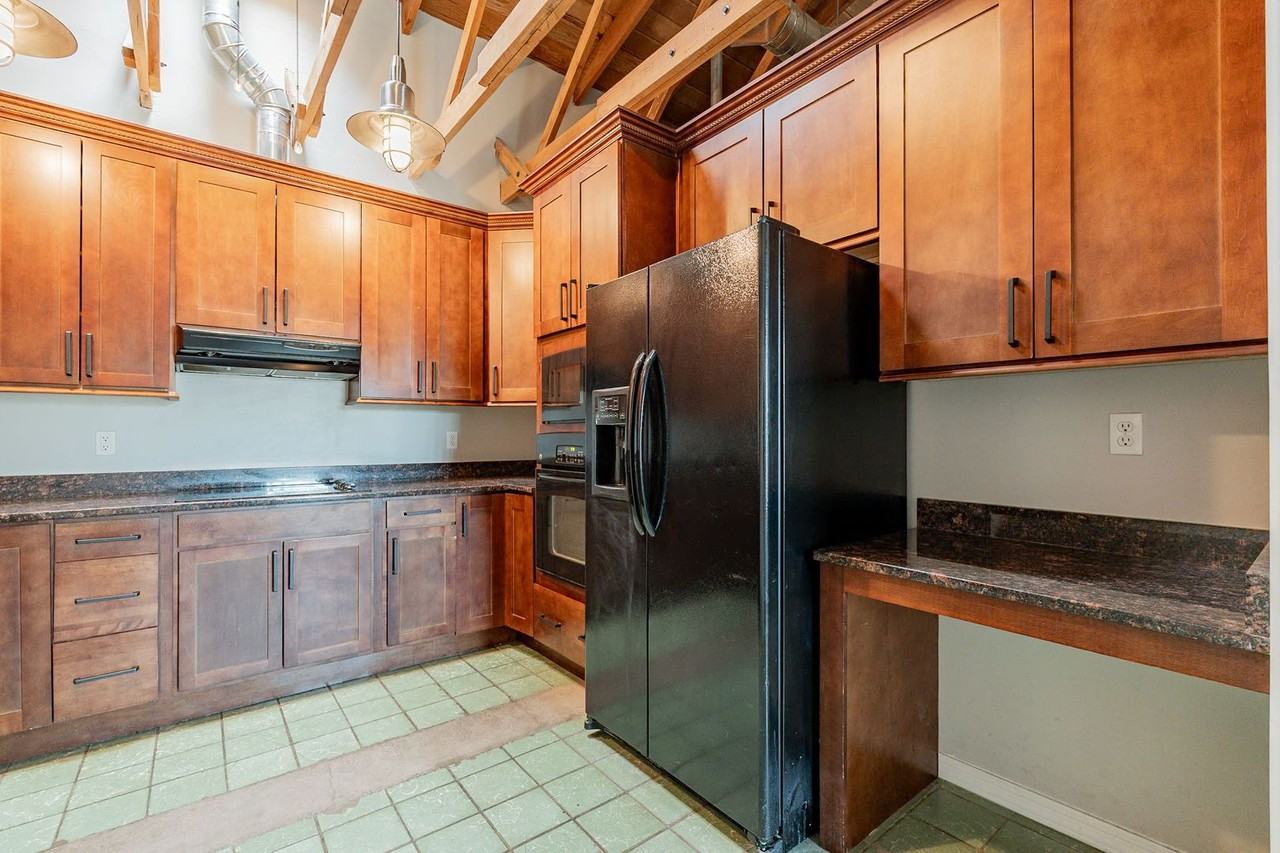 222 S. Cherry Ave. - Photo 4 of 50