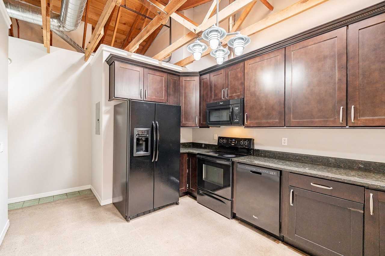 222 S. Cherry Ave. - Photo 4 of 35