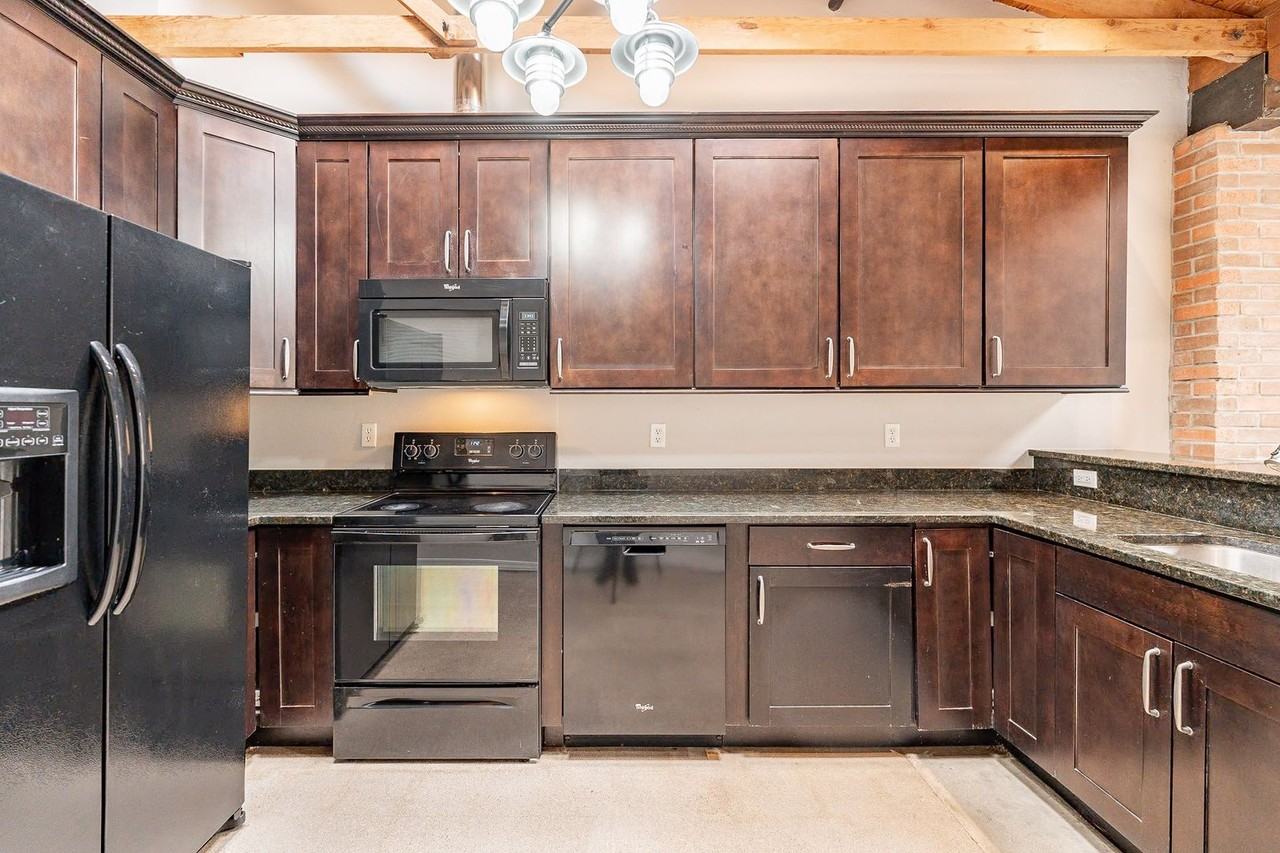 222 S. Cherry Ave. - Photo 5 of 35