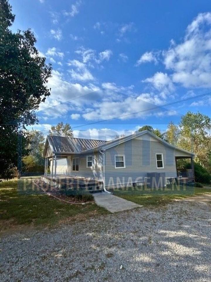 2233 Ladd Springs Rd Se - Photo 2 of 25