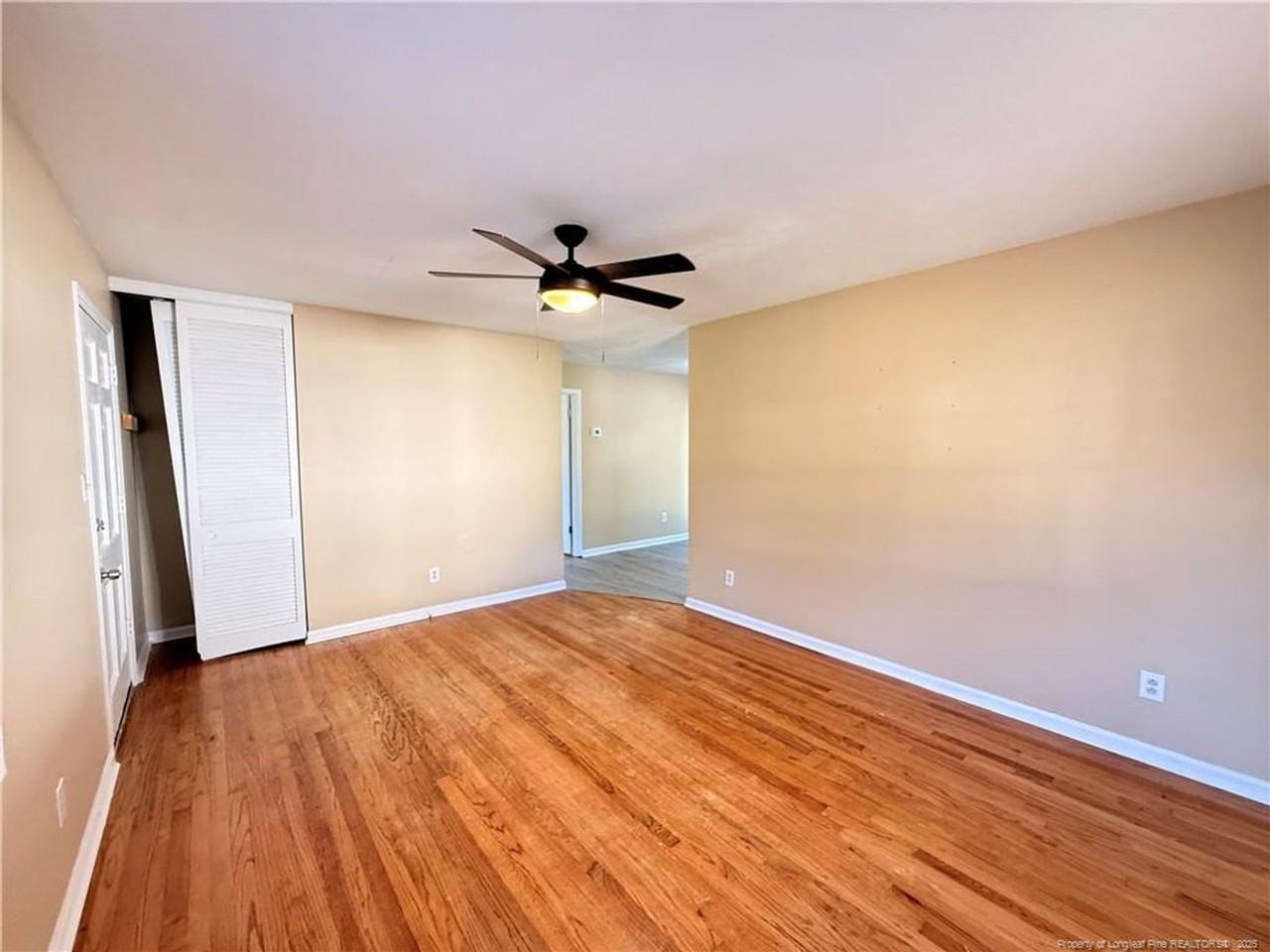 2808 Coronada Pkwy - Photo 3 of 15