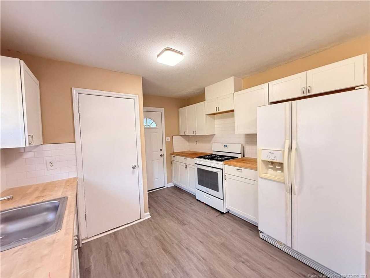 2808 Coronada Pkwy - Photo 4 of 15