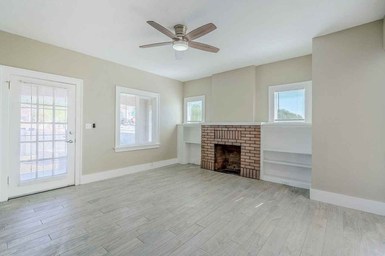 1834 E. 7th St. - Photo 2 of 23