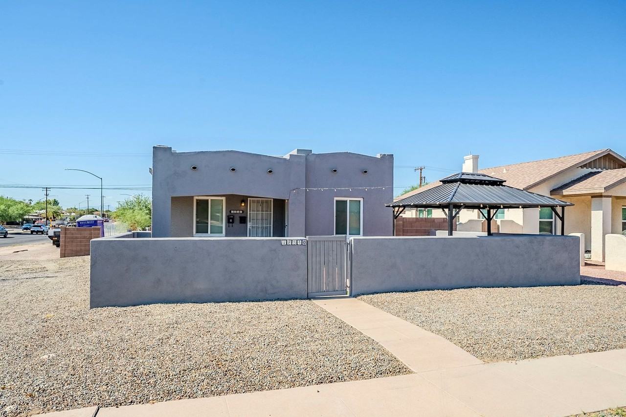 1834 E. 7th St. - Photo 4 of 23