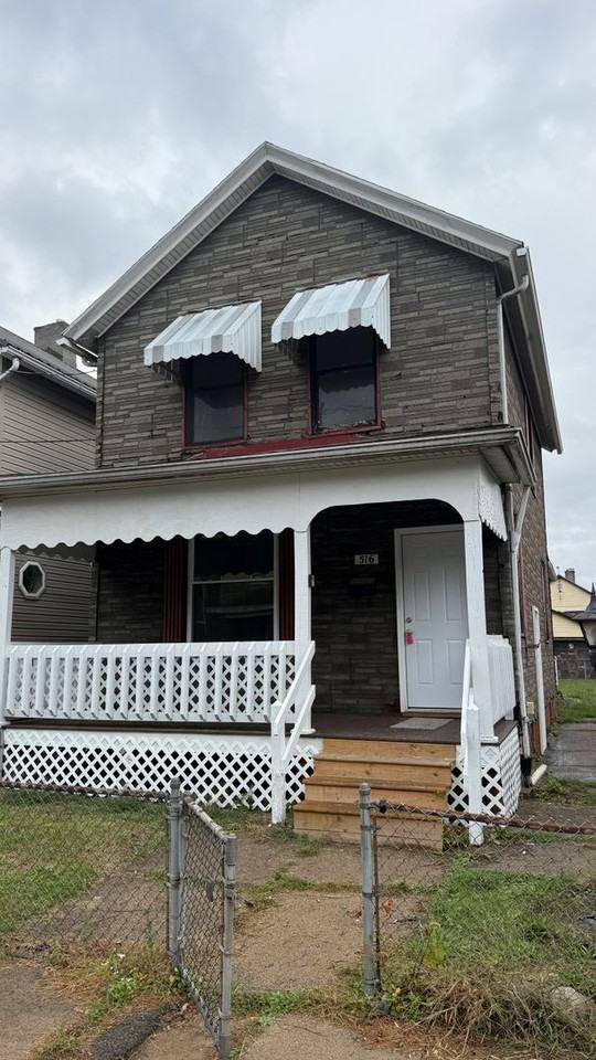 516 Allegheny Ave - Photo 3 of 16