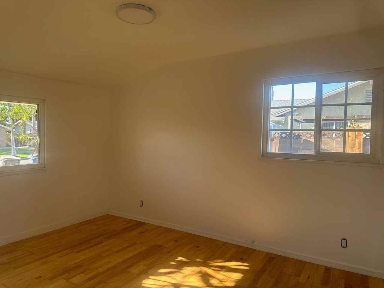 8772 Sumner Pl - Photo 7 of 9