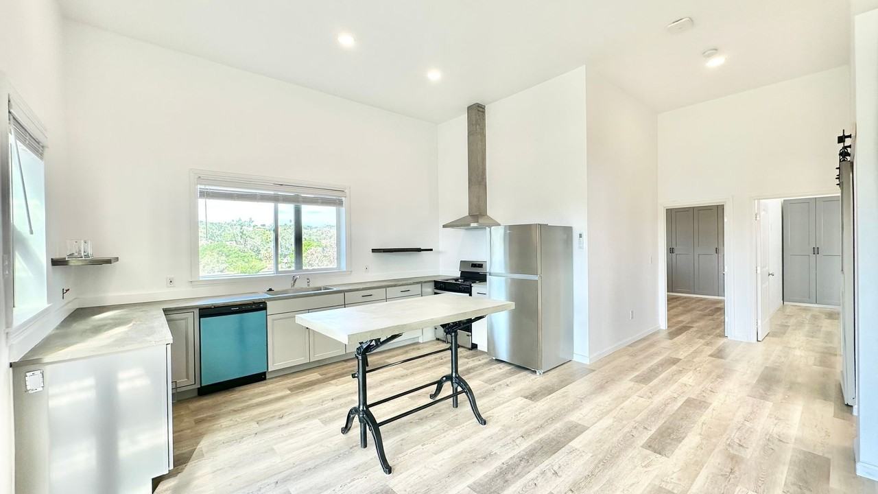 2831 Nuestra Lane #B - Photo 6 of 31