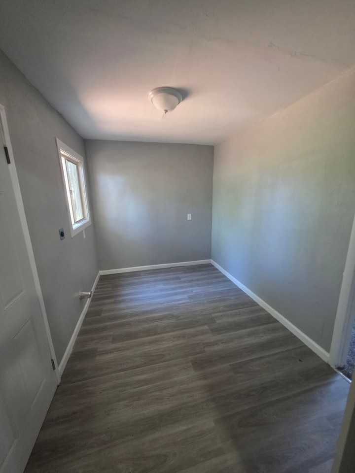 870 St Cletus Drive - Photo 3 of 7