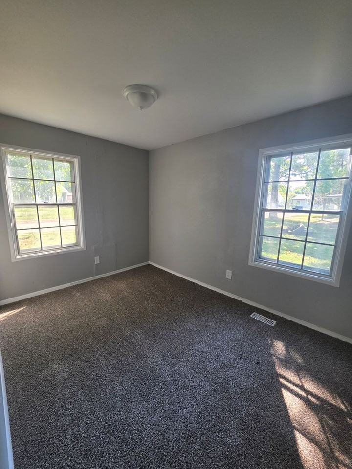 870 St Cletus Drive - Photo 6 of 7