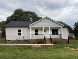 featured image of 2037 Powerline Dr