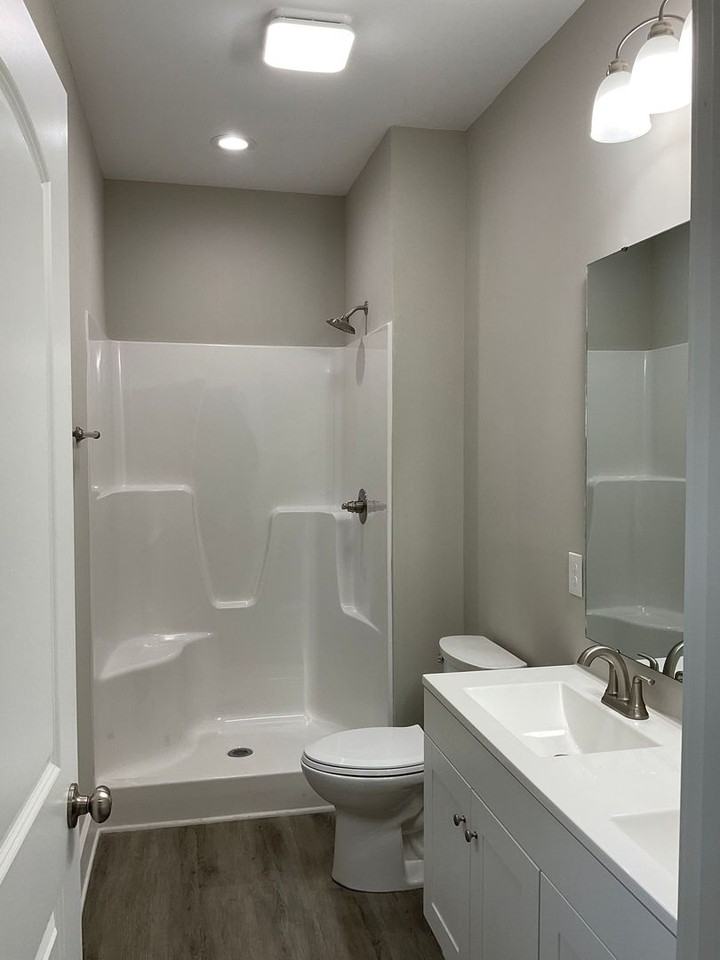 2037 Powerline Dr - Photo 4 of 22