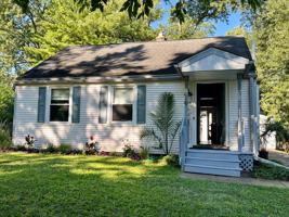 featured image of 2644 Maplewood Ave