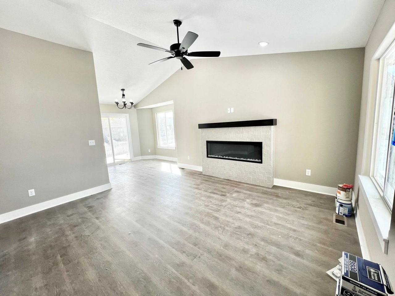 2267 2267 E CHATEAU CT - Photo 2 of 12