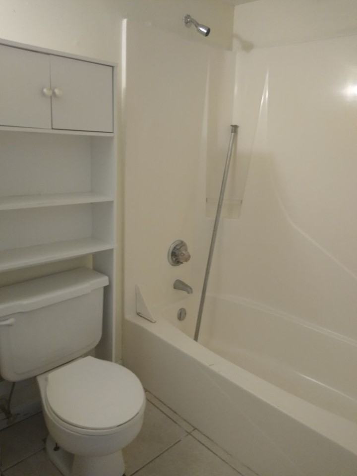 3702 E 11th St #A - Photo 5 of 23