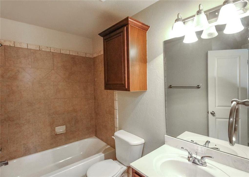 3629 Nw 176th St - Photo 7 of 11