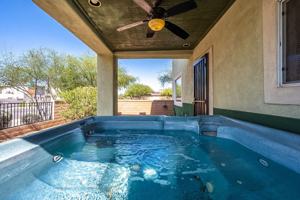 featured image of 642 638, 640, 642 E. Lester St.