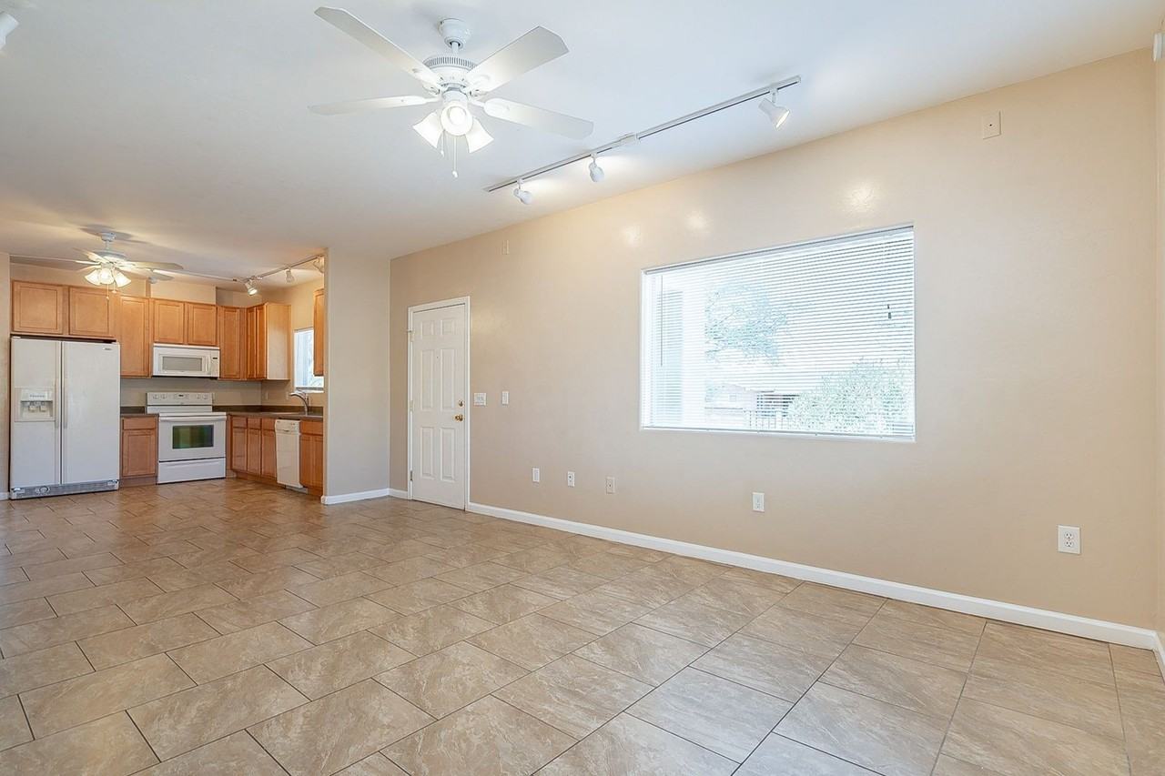 638-642 E. Lester St. ( 638, 640, 642 ) - Photo 7 of 50