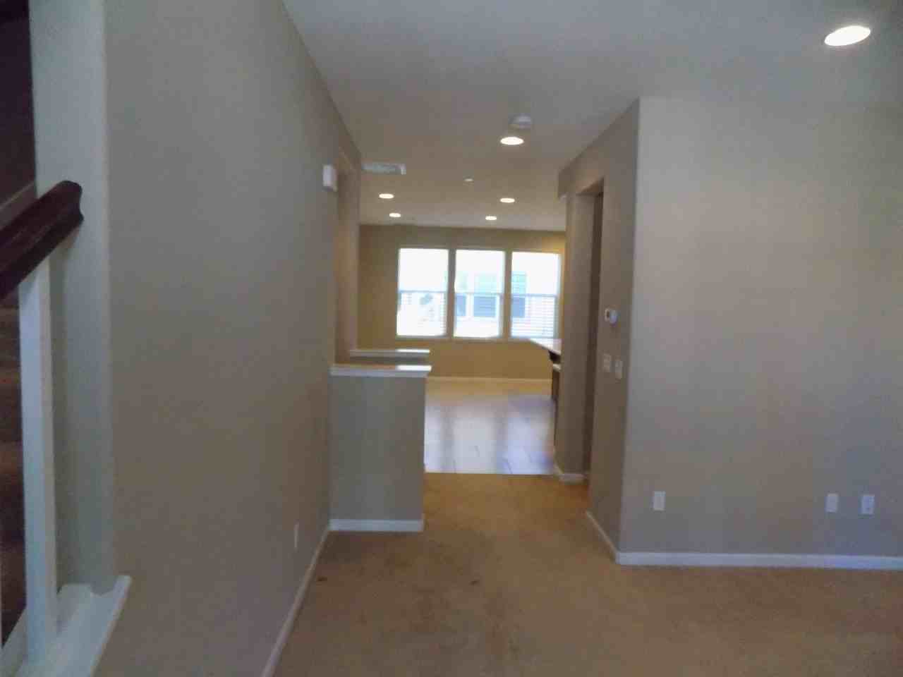 1654 Latitude Dr #5 - Photo 3 of 20
