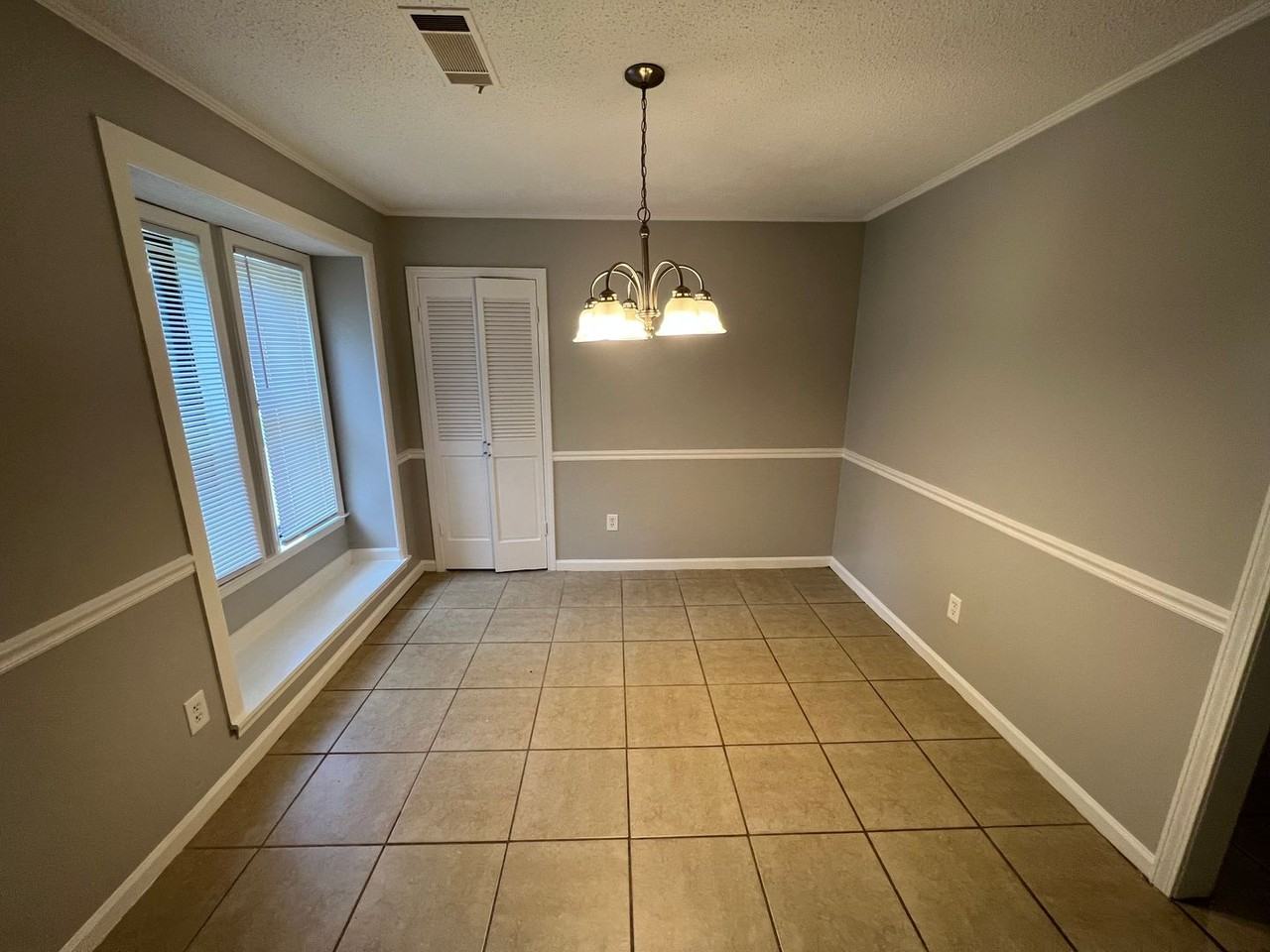 4398 Hunt Cliff Trce - Photo 4 of 16