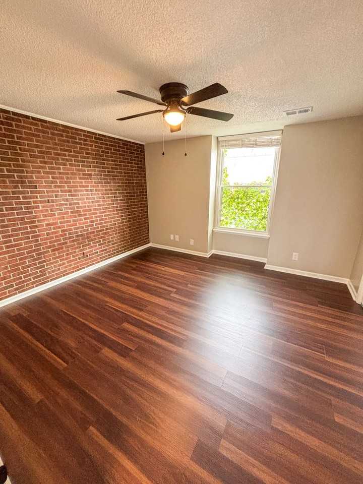 Belleview Apartments - Photo 3 of 23