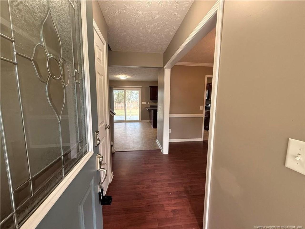 281 Tower Dr - Photo 2 of 20