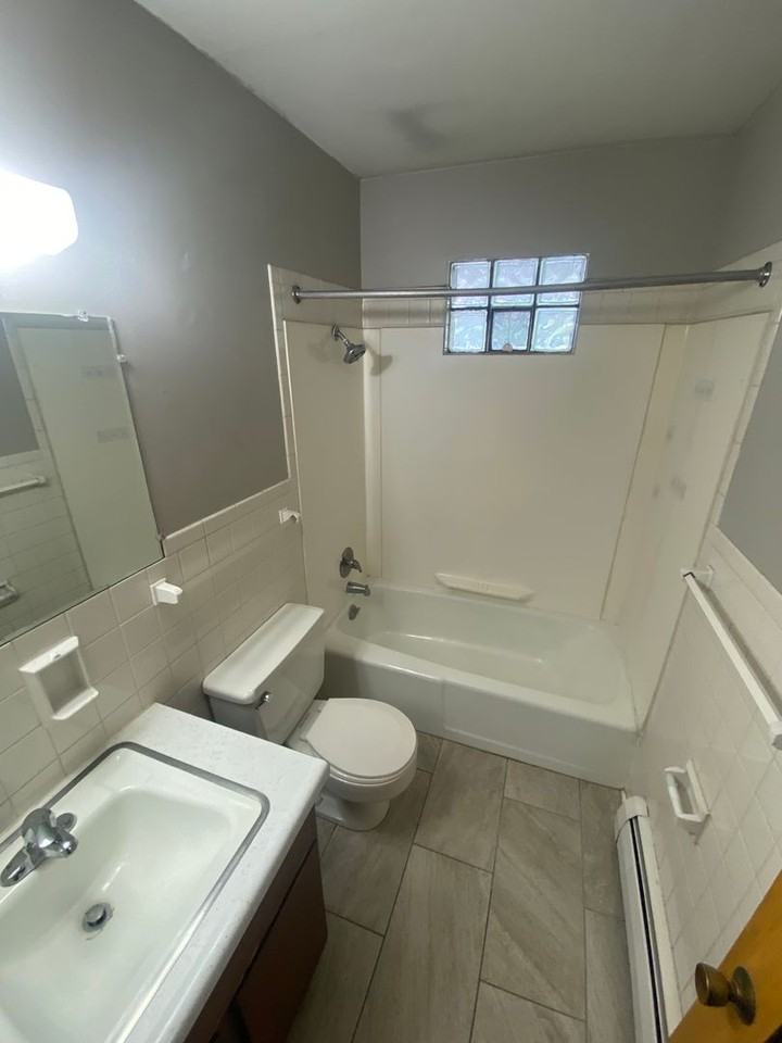 928 E St - Photo 6 of 14