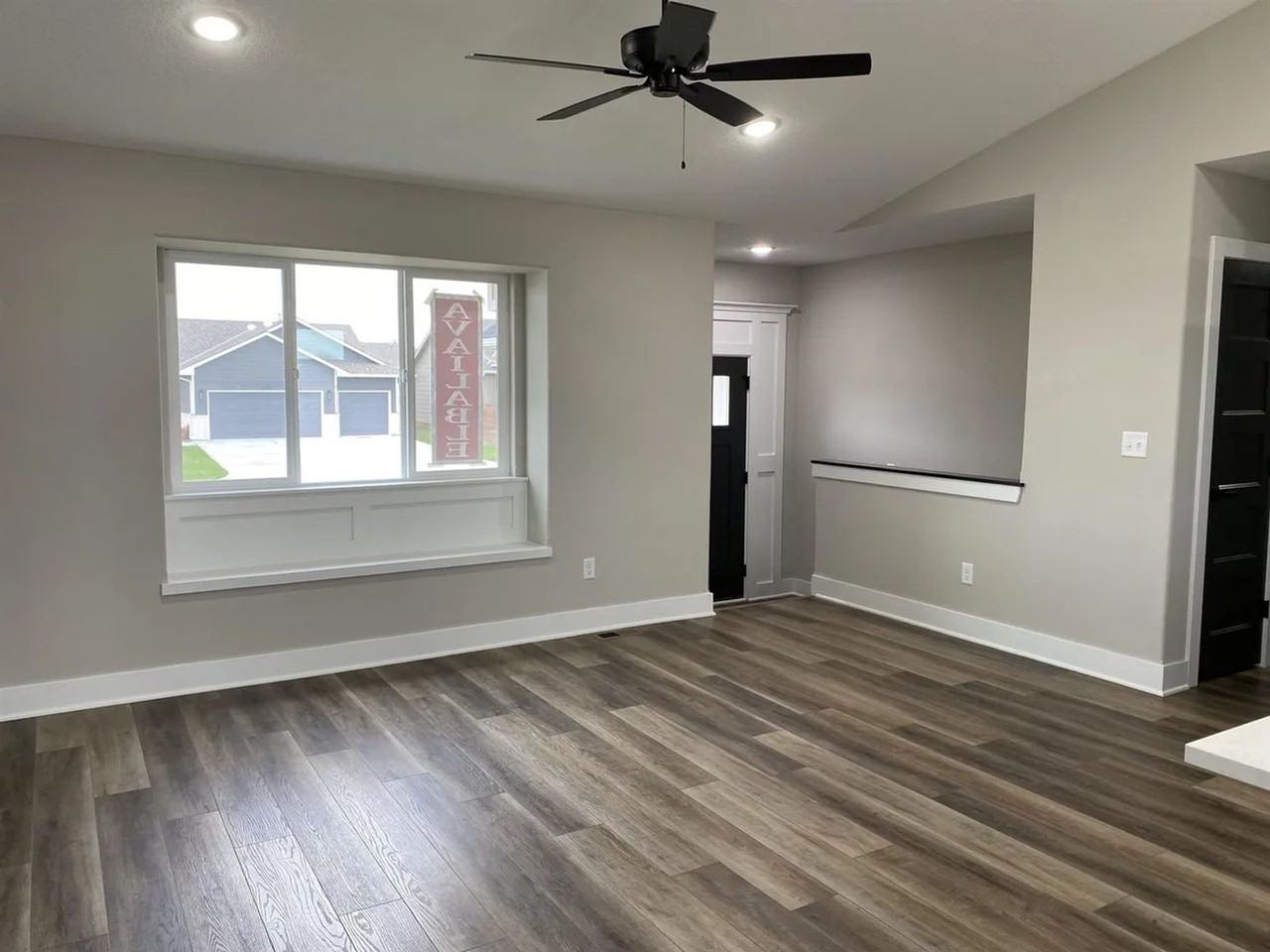 8625 E Cherrywood Ct - Photo 3 of 18