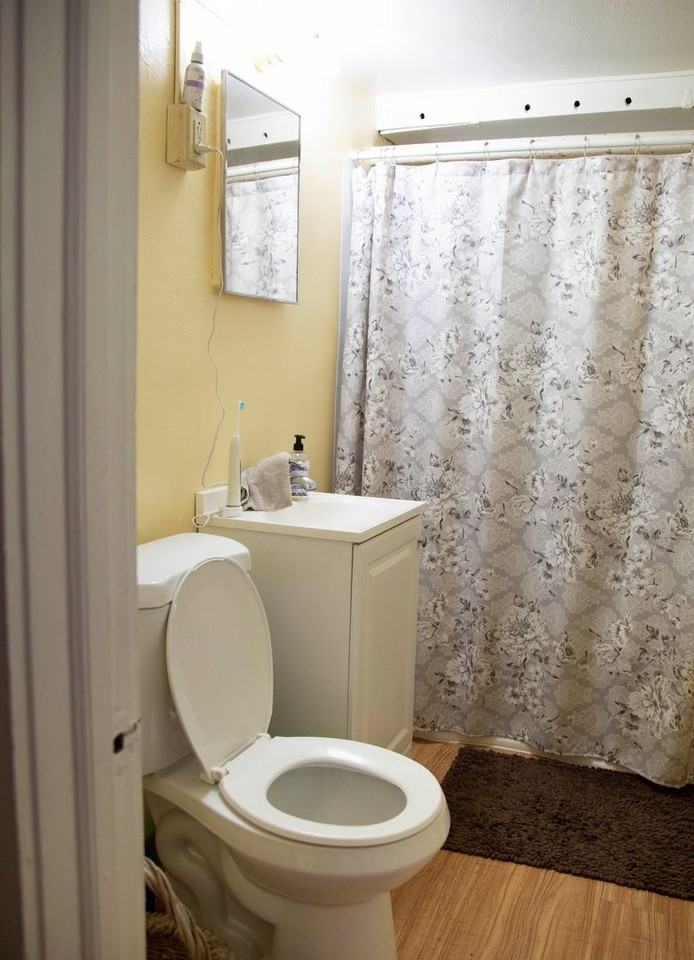 1008 S Busey Ave - Photo 4 of 4