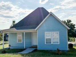 featured image of 900 Knoxville College Dr