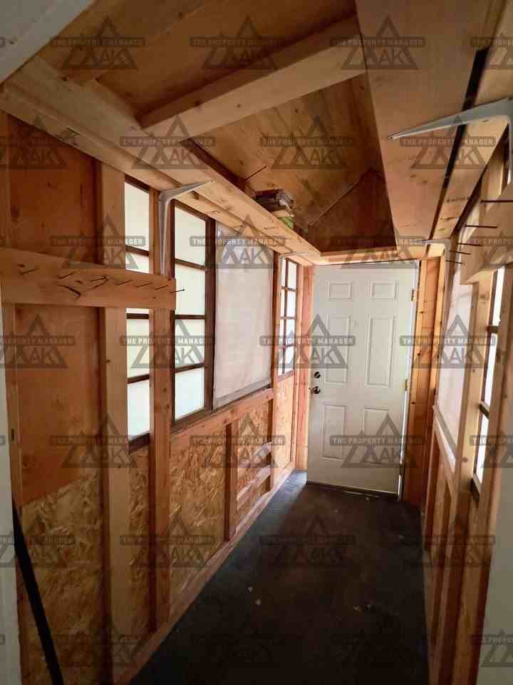 410 Gilbert Dr - Photo 2 of 22