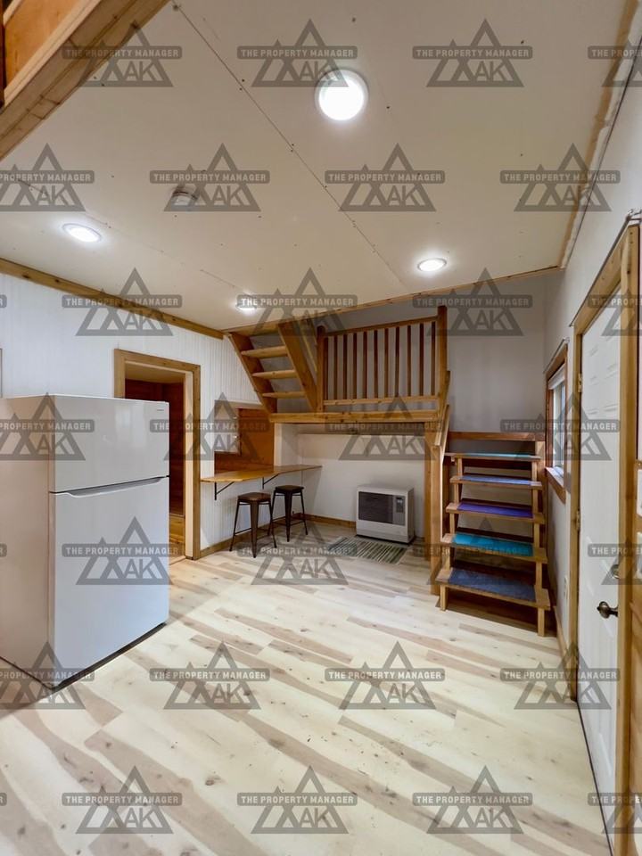 410 Gilbert Dr - Photo 3 of 22