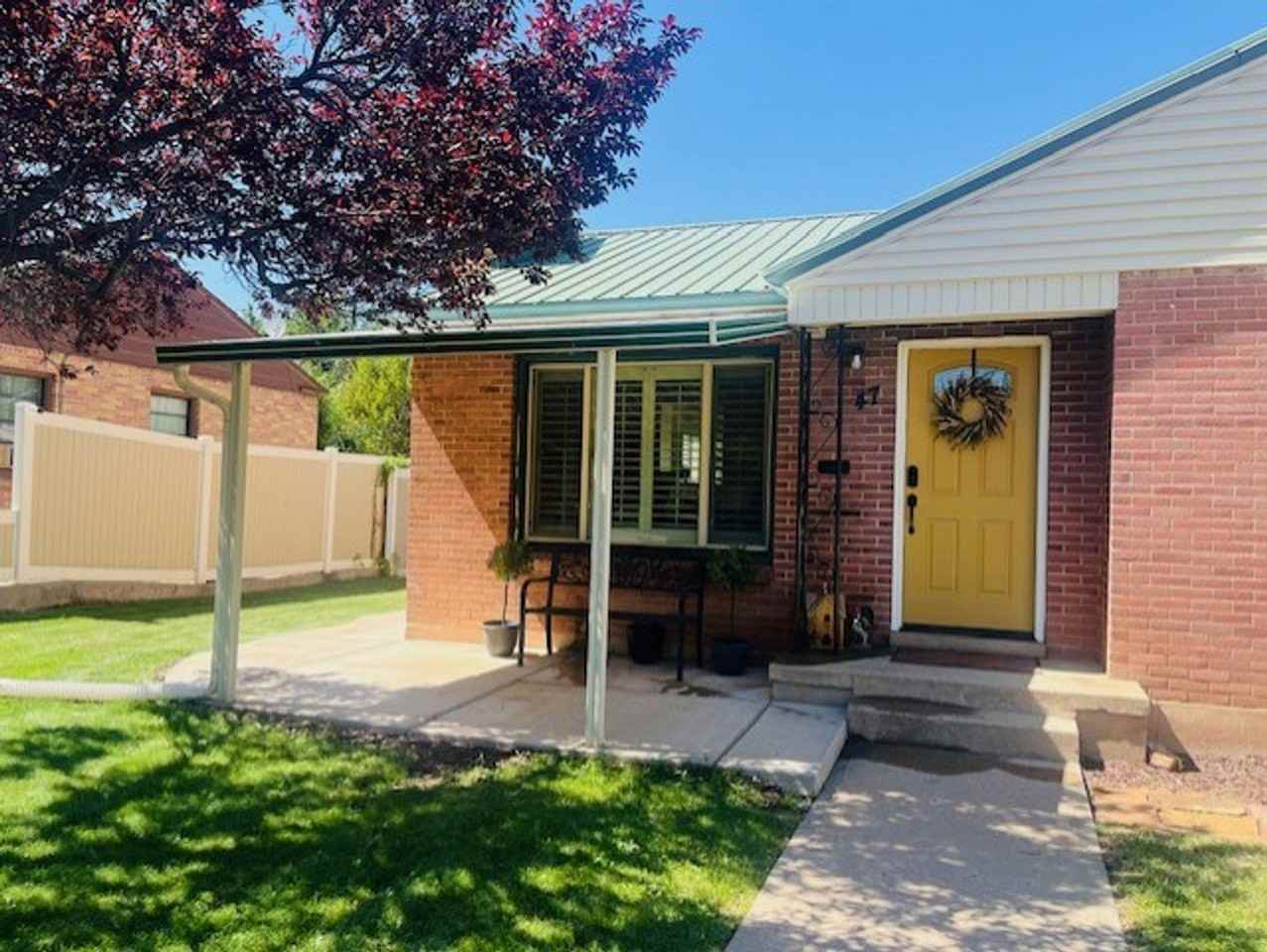 47 1050 West - Photo 2 of 31